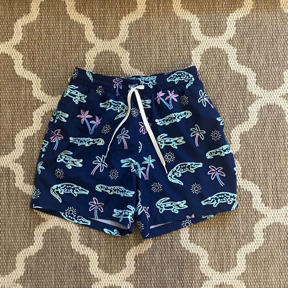 Chubbies  men’s swim shorts The Neon Glades size medium inseam, 5.5